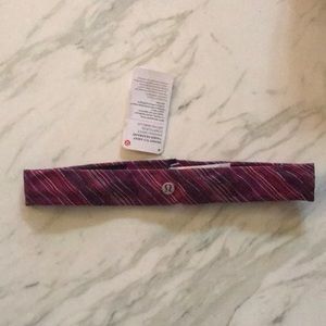 Skinny fly away tamer headband